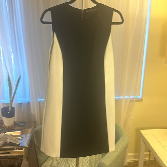 Alice and Olivia Classics Size 8 Colorblock black and white dress - Picture 1 of 4